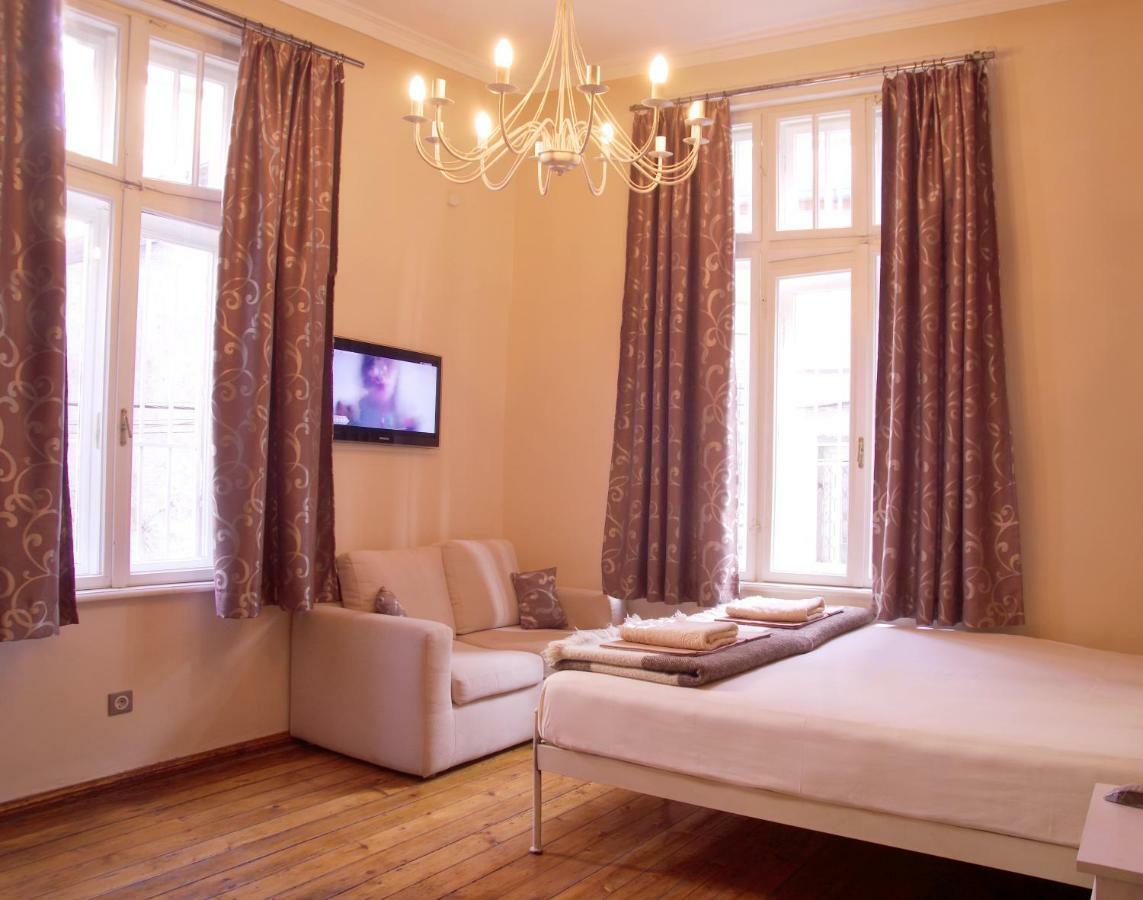 Interhost Guest rooms&apartments Sofia Exterior foto